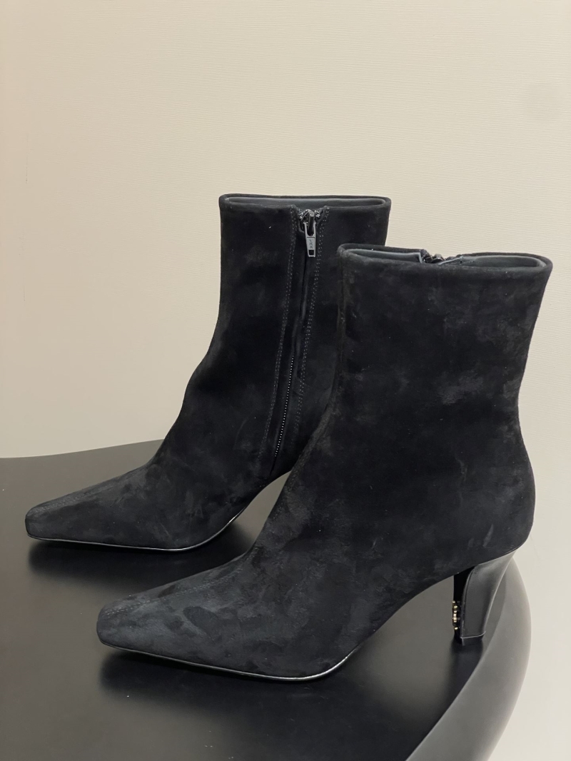 Y51 boots